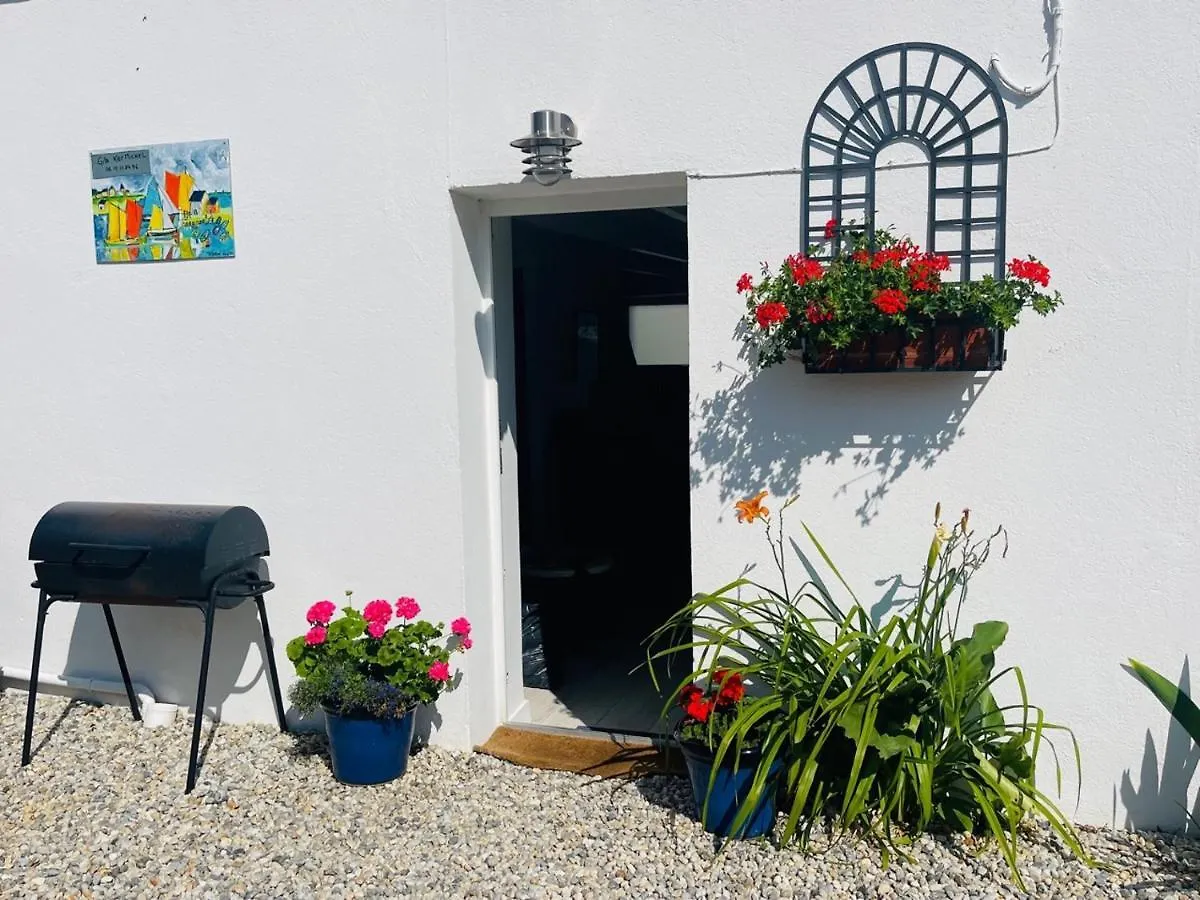 Holiday home La Petite Maison, Charmant Penty Coeur De Village Sene