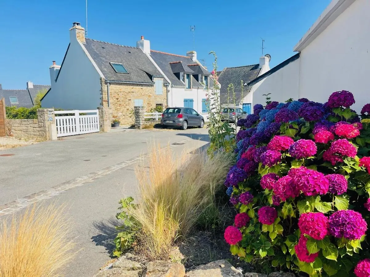 Holiday home La Petite Maison, Charmant Penty Coeur De Village Sene France