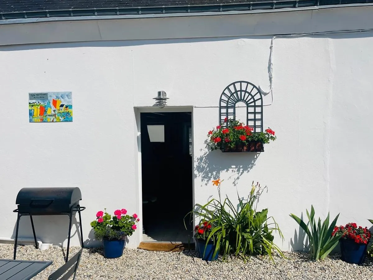 Holiday home La Petite Maison, Charmant Penty Coeur De Village Sene